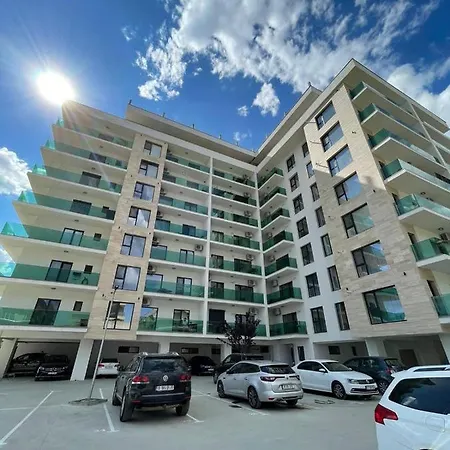 Gray Mamaia Nord Apartament *